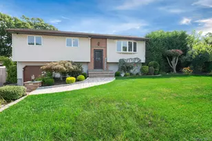 9 Urban Dr, Selden, NY 11784 - Photo 4
