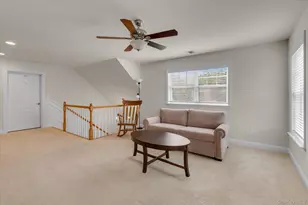 158 Stoneleigh Dr, Riverhead, NY 11901 - Photo 16