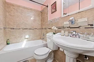 380 Sheridan St, Westbury, NY 11590 - Photo 18