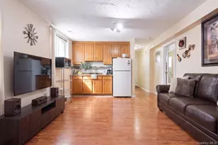 380 Sheridan St, Westbury, NY 11590 - Photo 16
