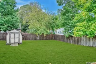 6 Willow St, Centereach, NY 11720 - Photo 6