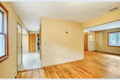 6 Willow Street, Centereach, NY 11720 - Photo 8