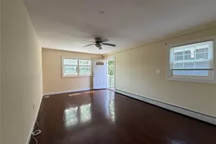 422 E Chester Street E, Long Beach, NY 11561 - Photo 4