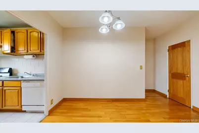 99-05 63rd Dr #7K, Rego Park, NY 11374 - Photo 6
