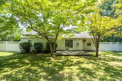 1050 Sipp Avenue, Medford, NY 11763 - Photo 28