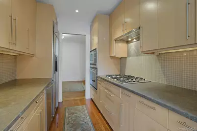 253 Garth Road #3E, Scarsdale, NY 10583 - Photo 10