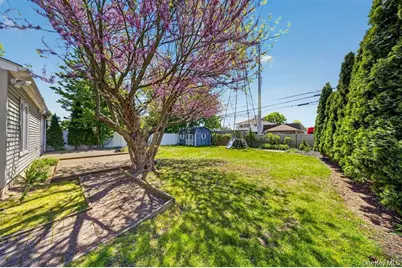 84 Cornflower, Levittown, NY 11756 - Photo 20