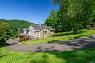 36 Sunset New Fairfield Ct Trail, New Fairfield, NY 06812 - Photo 2