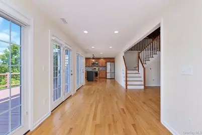 36 Sunset New Fairfield, Ct Trail, New Fairfield, NY 06812 - Photo 4