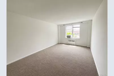 25 Franklin Avenue #2O, White Plains, NY 10601 - Photo 8