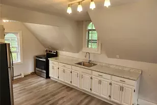 165 S Cross Rd, Staatsburg, NY 12580 - Photo 2