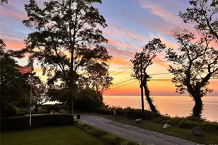 120 Soundview Dr, Rocky Point, NY 11778 - Photo 38