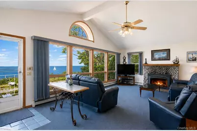120 Soundview Drive, Rocky Point, NY 11778 - Photo 10