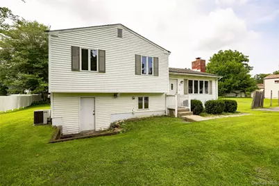 34 Riverview Drive, Fishkill, NY 12524 - Photo 16