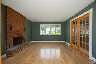 34 Riverview Dr, Fishkill, NY 12524 - Photo 4