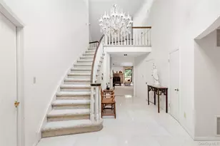 10 Doral Dr, Manhasset, NY 11030 - Photo 2