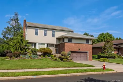 16 Winthrop Road, Plainview, NY 11803 - Photo 32