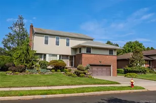 16 Winthrop Rd, Plainview, NY 11803 - Photo 32