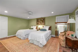 4 Dairy Dr, Glen Cove, NY 11542 - Photo 14