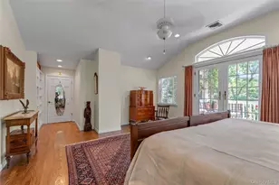 4 Dairy Dr, Glen Cove, NY 11542 - Photo 18