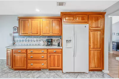 19 Sayville Court, Ridge, NY 11961 - Photo 10