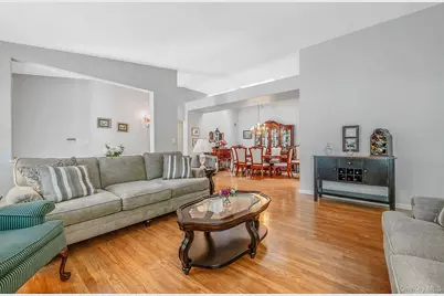 19 Sayville Court, Ridge, NY 11961 - Photo 6