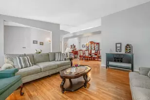 19 Sayville Ct, Ridge, NY 11961 - Photo 6