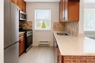 150-54 Melbourne Ave, Flushing, NY 11367 - Photo 4