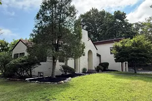 1 Sunset Dr, Suffern, NY 10901 - Photo 2