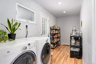 4 Shelley Ct, Middle Island, NY 11953 - Photo 10
