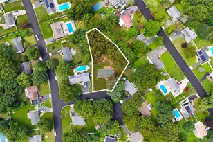 4 Shelley Ct, Middle Island, NY 11953 - Photo 26