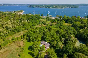 235 Centre Island Rd, Oyster Bay, NY 11771 - Photo 18