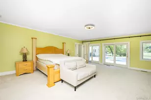 235 Centre Island Rd, Oyster Bay, NY 11771 - Photo 12