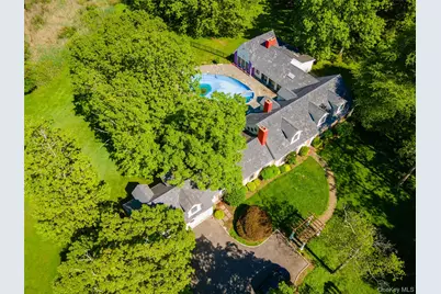 235 Centre Island Road, Oyster Bay, NY 11771 - Photo 2