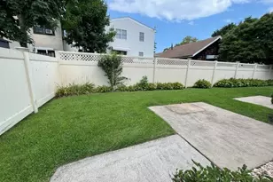 20 Edgewood Rd, Port Washington, NY 11050 - Photo 22