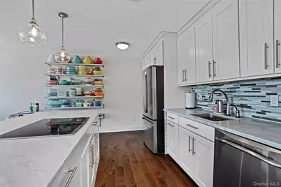 100 High Point Drive #401, Hartsdale, NY 10530 - Photo 8