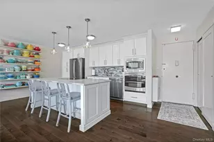 100 High Point Dr, Hartsdale, NY 10530 - Photo 6