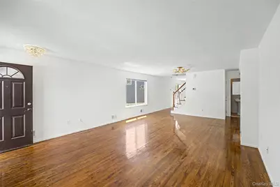 94 Greaves Avenue, New York, NY 10308 - Photo 2
