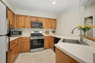 601 Half Moon Bay Dr, Croton on Hudson, NY 10520 - Photo 8