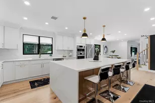 8 Allison Dr, Old Bethpage, NY 11804 - Photo 20