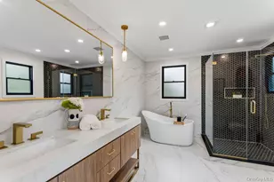 8 Allison Dr, Old Bethpage, NY 11804 - Photo 36