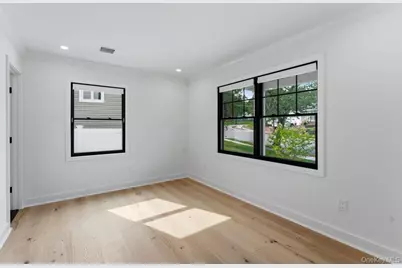 8 Allison Drive, Old Bethpage, NY 11804 - Photo 6