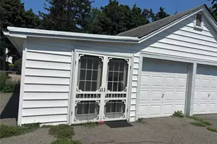 1023 Newbridge Rd, Bellmore, NY 11710 - Photo 6
