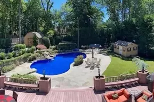 10 George Hill Rd, Mount Sinai, NY 11766 - Photo 4