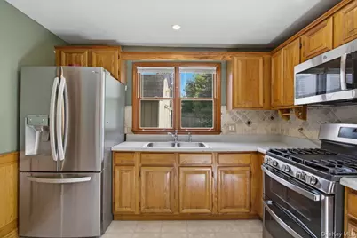 7 Dolfinger Lane, Fishkill, NY 12524 - Photo 6