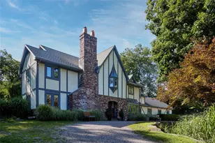 102 W Lake Rd, Tuxedo Park, NY 10987 - Photo 2