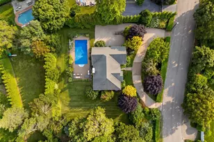 10 Peconic View Ct, Southampton, NY 11968 - Photo 4