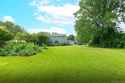 6 Duquesne Drive, Greenlawn, NY 11740 - Photo 2