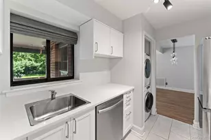 18 Bronxville Glen Dr, Bronxville, NY 10708 - Photo 12