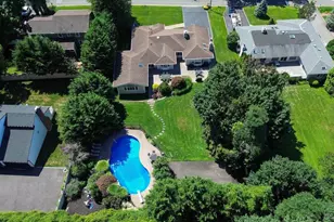 14 Hickman St, Syosset, NY 11791 - Photo 2